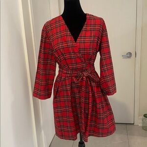 ZARA Red Plaid Dress Cotton V- neck cotton shirt Dress size medium